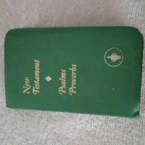 New Testament Pocket Size Bible